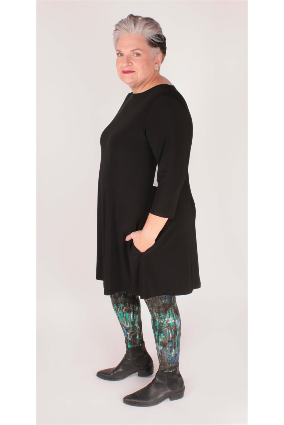 Black Trapeze Tunic 3 / 4 Sleeve